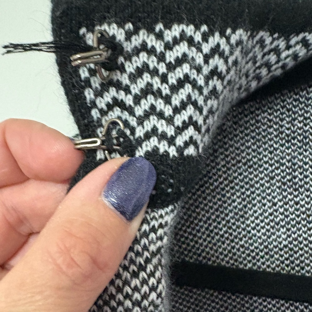 Black & White Patterned Women's Poncho Sweater - Picture 4 of 5